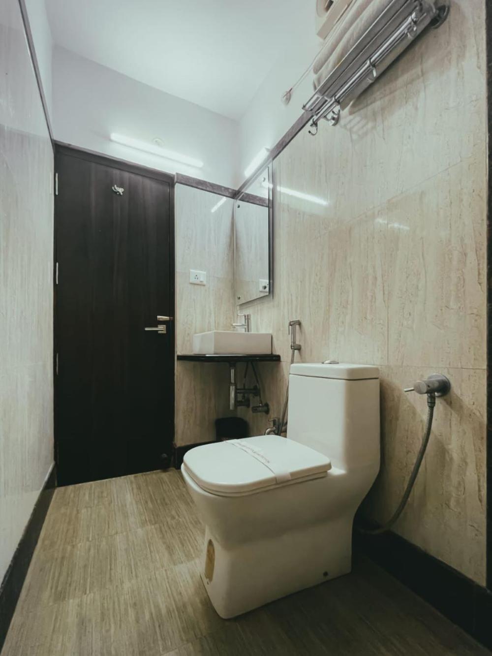 Hotel S L E Residency Varanasi Exterior foto